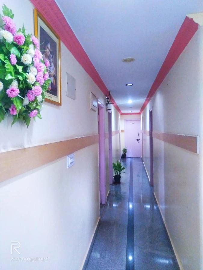 Oyo 75854 Hotel Harsha Residency Bangalore Exterior foto